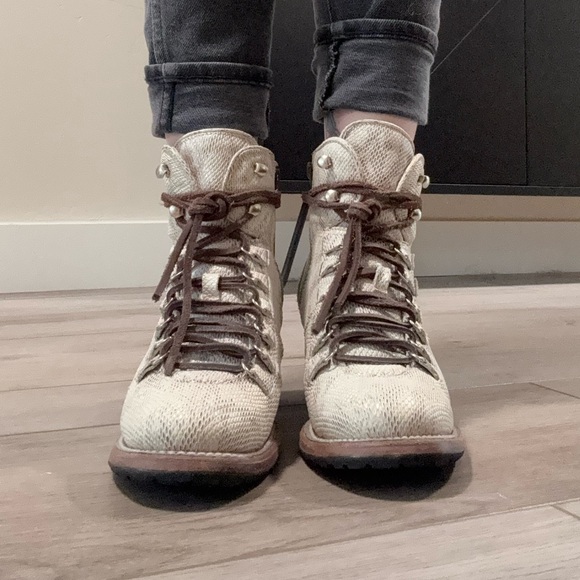 Freebird Cream and Brown Lace Up Boots - Picture 2 of 8